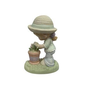 Precious Moments A Tender Touch Helps Love Bloom Figurine 2006 630006 Porcelain